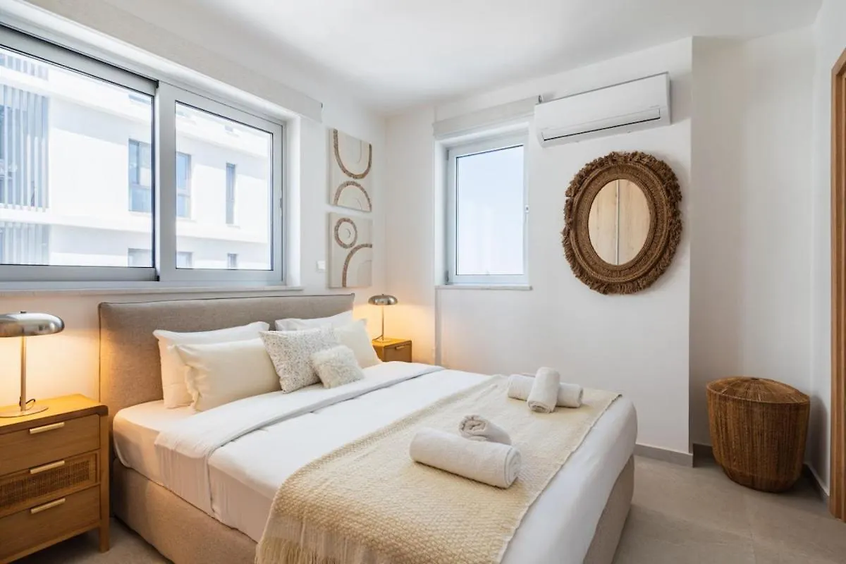 Aelia - Chic 2-Br Apartment & Balcony In Larnaca 0*,  Cyprus